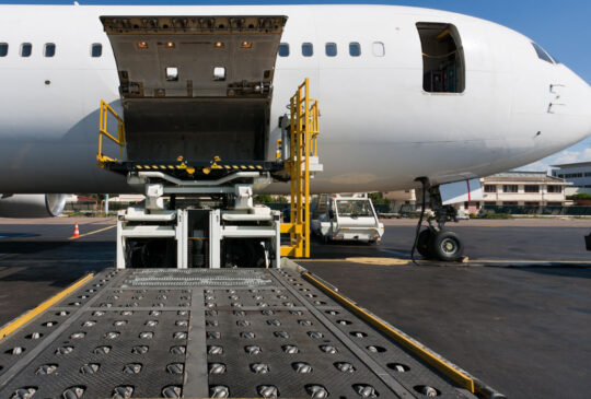 air-freight-loading-cargo